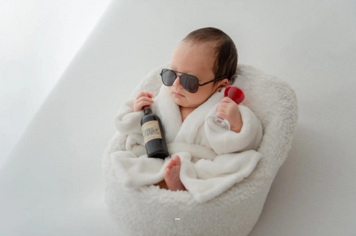 广州供卵包男孩宝宝被蜜蜂蛰了